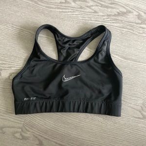 Nike running top